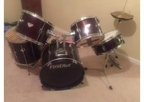Drum Set - Great Beginner Set for Serious Drummer
